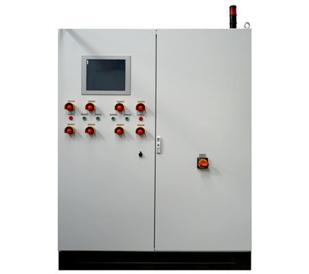 PLC TOUCH Großanlage sendet Steuersignale und lässt sich an unterschiedliche Leitsysteme anschließen PLC TOUCH Großanlage